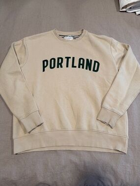 Denim & Flower Cream Sweatshirt with Dark Green PORTLAND Logo